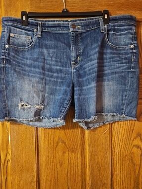 Mossimo Classic Distressed Denim Women’s Shorts - Blue